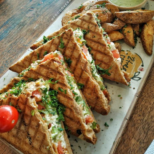 Kaşarlı, Beyaz Peynirli, Sucuklu Tost